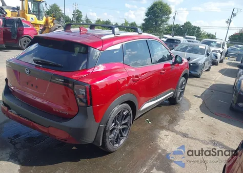 2025 Nissan Kicks Sr Intelligent Awd z USA, uszkodzony, nr VIN 3N8AP6DD6SL383016